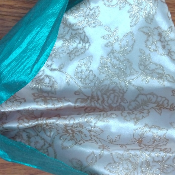 Barbie - Picture 3 of 4